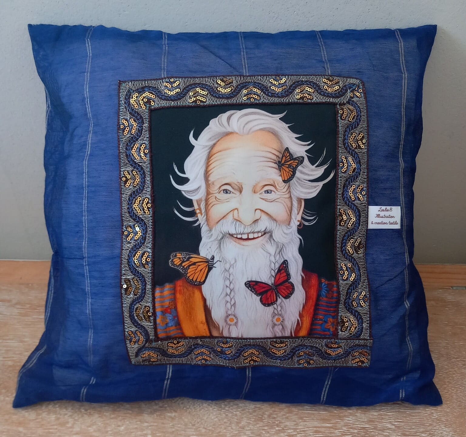 Grand coussin sorcier papillon